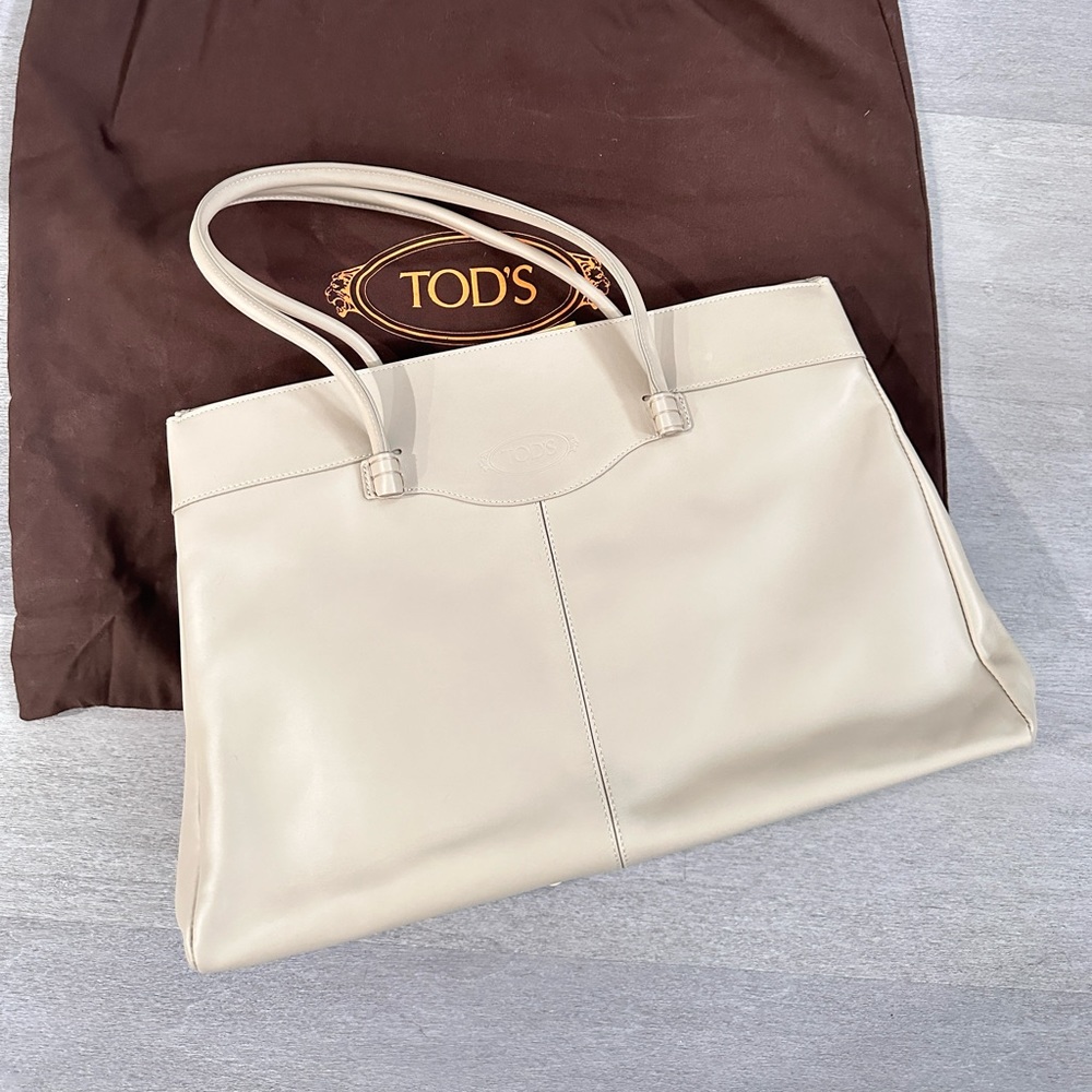 Tod’s Clay Leather Tote Bag